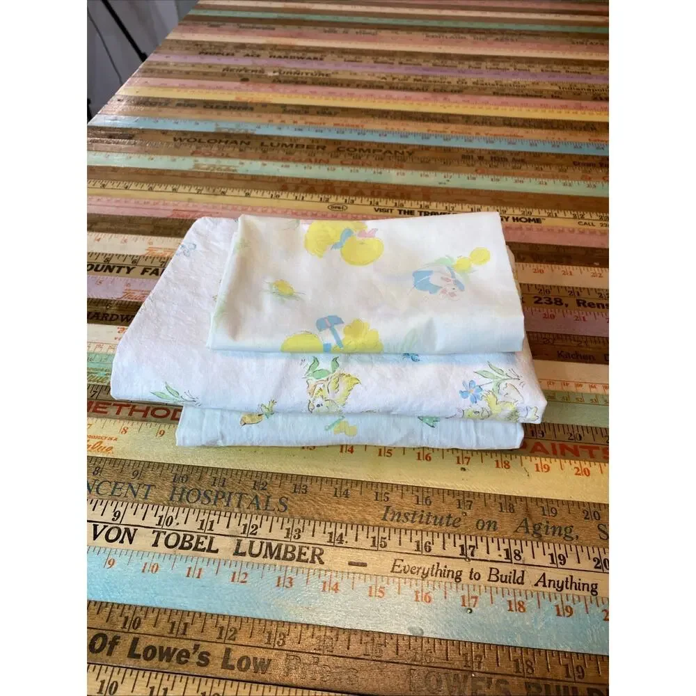 Vtg 70s Crib Sheet Yellow Bear Bunny Cats Bears Baby Retro Kitschy 3 Pcs Fabric